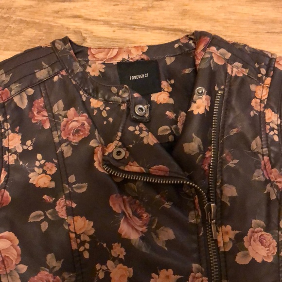 Jacket - Picture 3 of 5